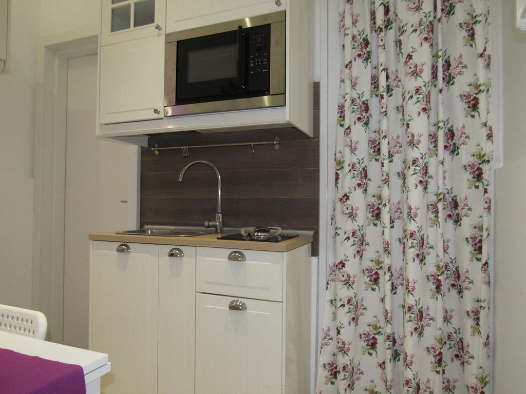 La Voce Del Violino Bed and Breakfast Ραγκούσα Δωμάτιο φωτογραφία
