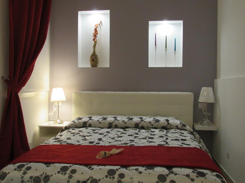 La Voce Del Violino Bed and Breakfast Ραγκούσα Δωμάτιο φωτογραφία